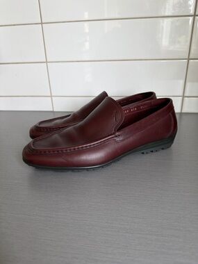 Salvatore Ferragamo Men's Deep Burgundy Leather Slip-On Loafers